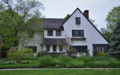 Common Mistakes Homeowners Make When Painting Outside